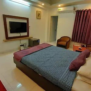 Hotel Center Point